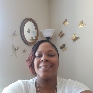 Meet your Posher, Tanisha